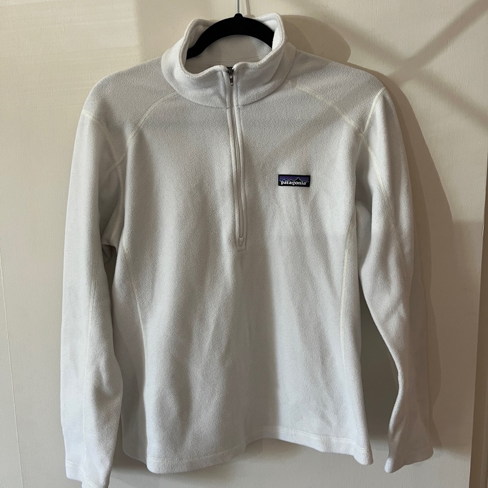 2 Patagonia White Fleece Half-Zip Pullover Bundle